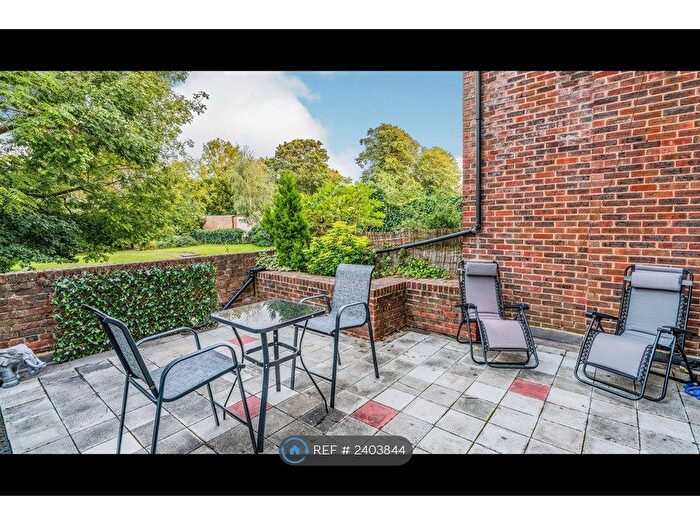 2 Bedroom Flat To Rent In New Barnet, New Barnet, Barnet, EN5