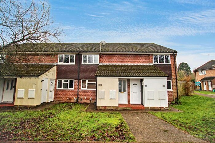 1 Bedroom Maisonette To Rent In Warbreck Drive, Tilehurst, Reading, RG31