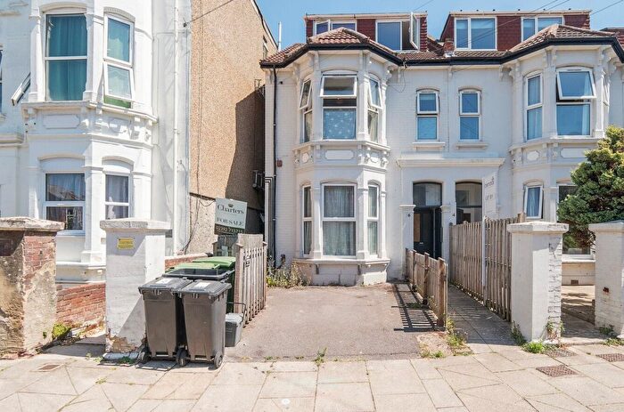 2 Bedroom Flat To Rent In Worthing Road Marketing Only, Southsea, Hampshire, PO5