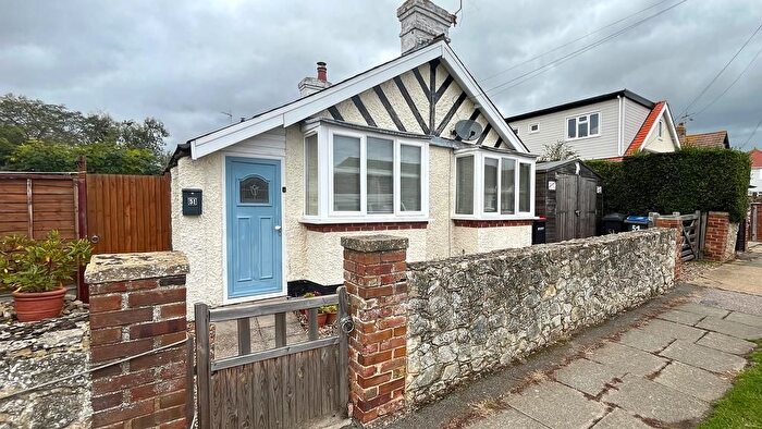 2 Bedroom Detached Bungalow For Sale In Sunnyhill Road, Herne Bay, CT6