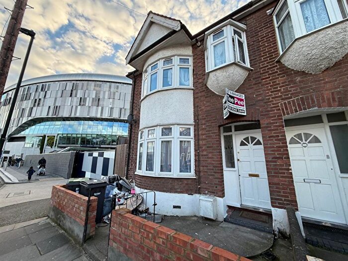 1 Bedroom Flat To Rent In Worcester Avenue, London, N17