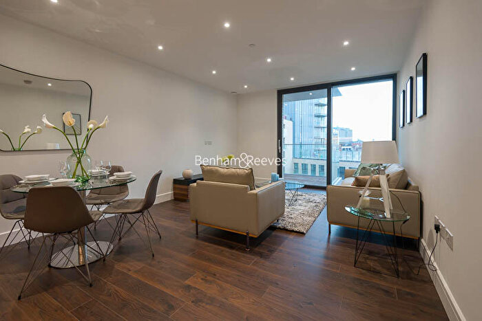 2 Bedroom Apartment To Rent In Stable Walk, Aldgate East, E1