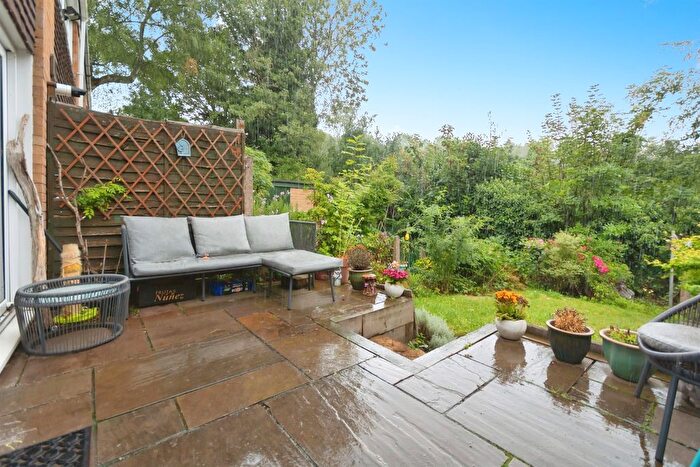 3 Bedroom Terraced House For Sale In Linkswood Close, Birmingham, B13