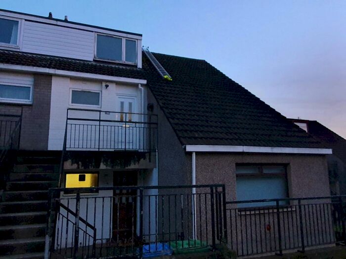 3 Bedroom Flat To Rent In Glendale, Leven, Fife, KY8