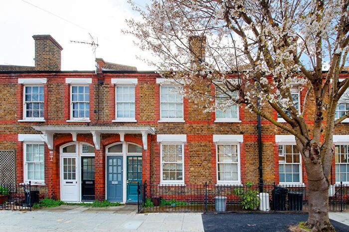 1 Bedroom Flat For Sale In Freedom Street, Battersea, SW11