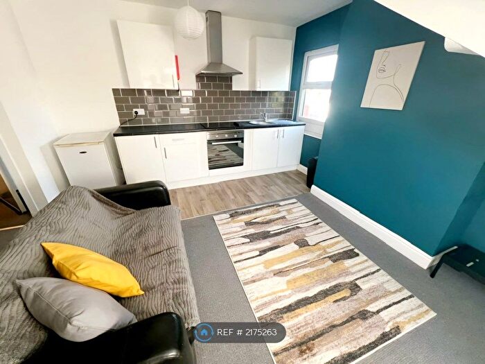 1 Bedroom Flat To Rent In Conference Road, Leeds, LS12