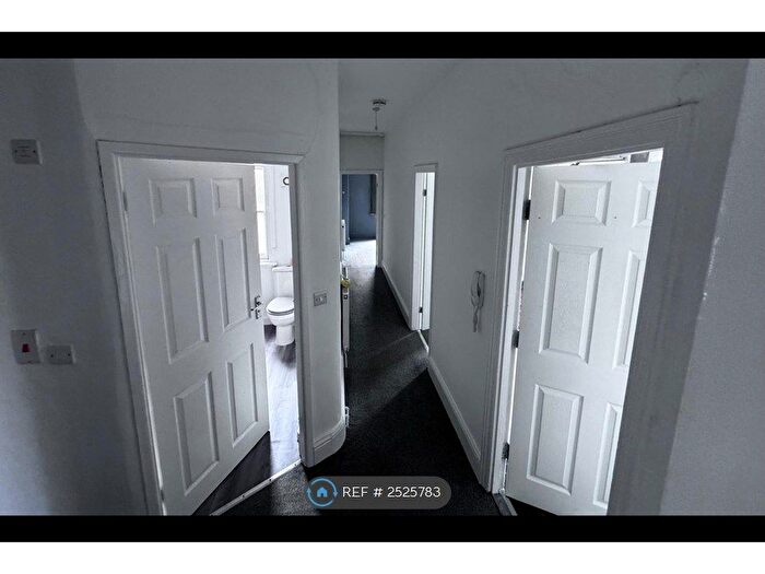 2 Bedroom Flat To Rent In Lawn Road, Doncaster, DN1
