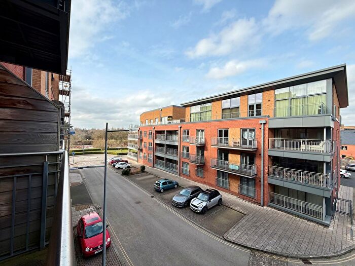 1 Bedroom Flat To Rent In Basin Road, Worcester, WR5