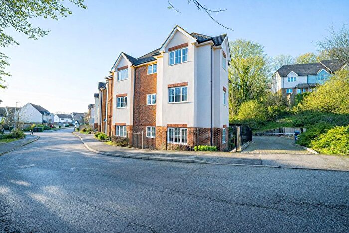 2 Bedroom Flat For Sale In Welton Rise, St Leonards-On-Sea, TN37