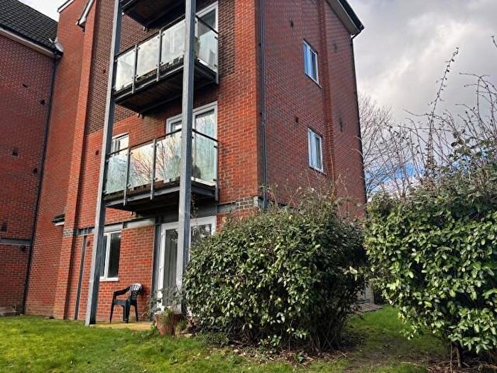 1 Bedroom Apartment To Rent In The Lamports, Alton, GU34