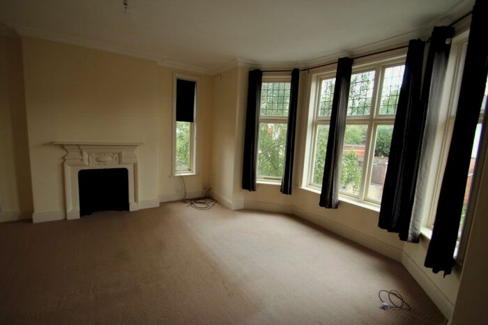 1 Bedroom Flat To Rent In Woodland Avenue, Leicester, LE2