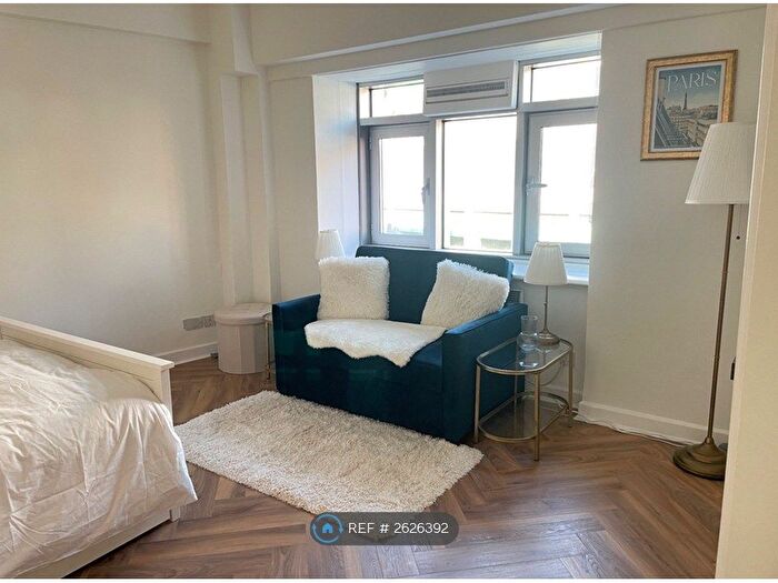 Studio To Rent In Clifford's Inn, London, EC4A