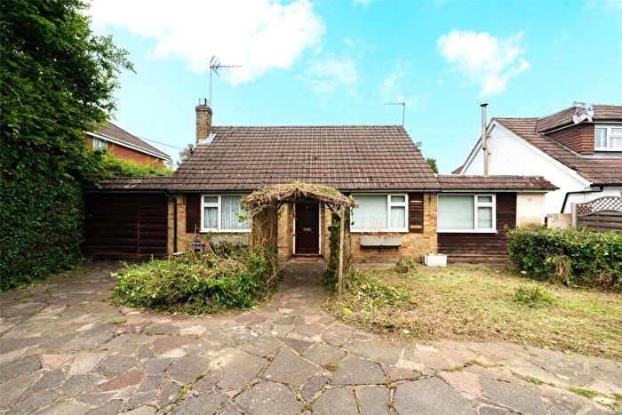 3 Bedroom Bungalow For Sale In Newlands Lane, Meopham, DA13