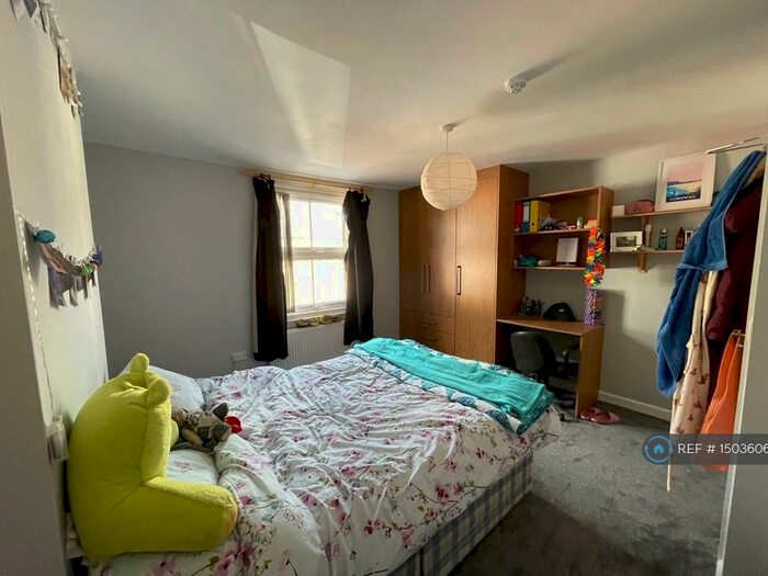 6 Bedroom Terraced House To Rent In Blenheim Road, Reading, RG1