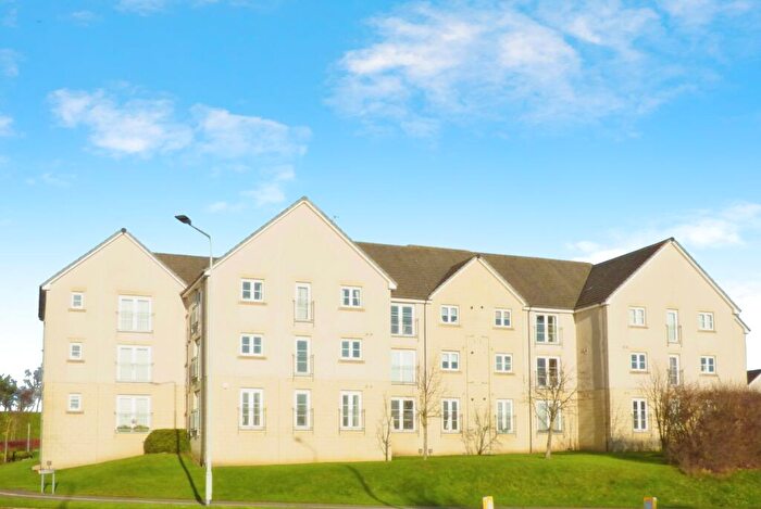 2 Bedroom Apartment For Sale In Tarmachan Road, Dunfermline, KY11