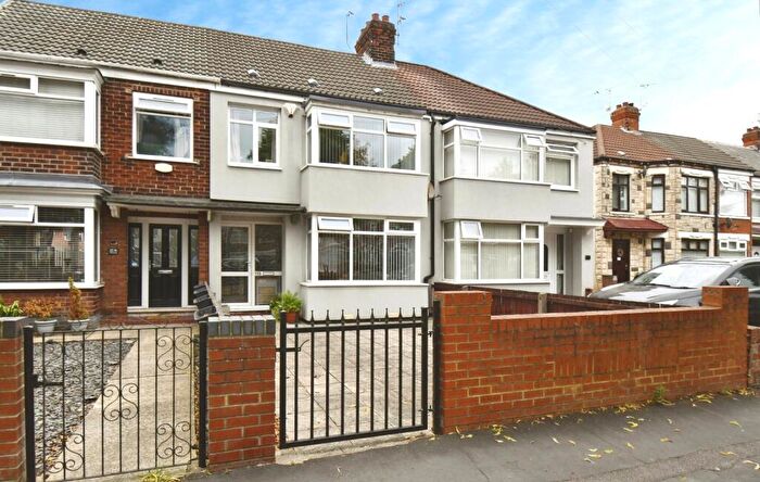 3 Bedroom Terraced House For Sale In Sutton Road, Hull, HU6