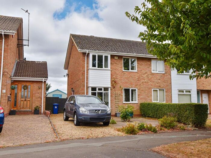 3 Bedroom Semi-Detached House For Sale In Highfields, Towcester, NN12