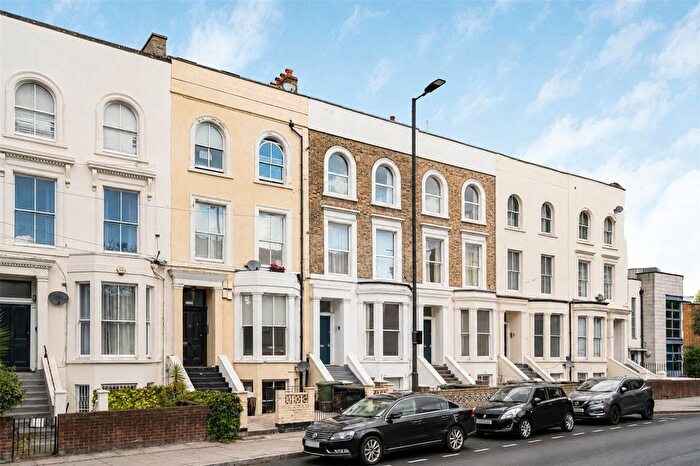 4 Bedroom Maisonette For Sale In Isledon Road, London, N7