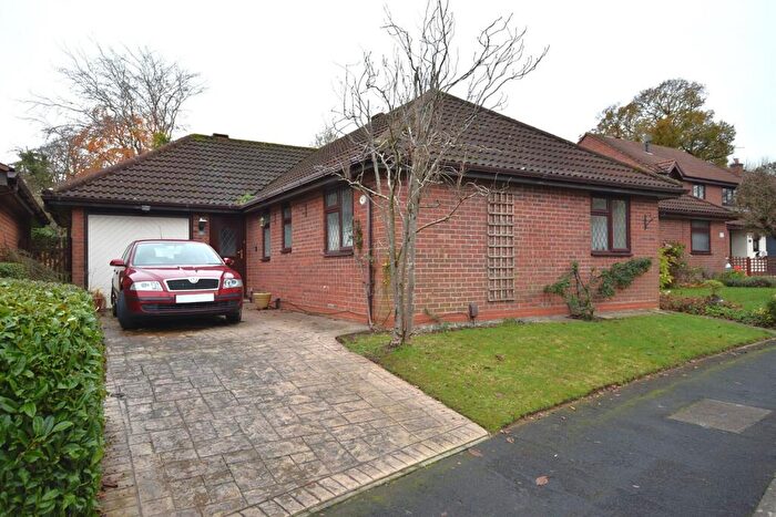 3 Bedroom Detached Bungalow For Sale In Drummond Way, Macclesfield, SK10