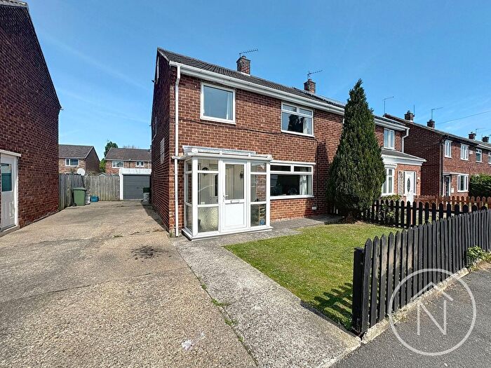 3 Bedroom Semi-Detached House For Sale In Hollinside Road, Billingham, TS23