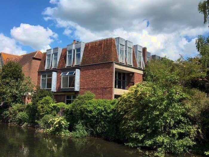 4 Bedroom Town House To Rent In Beckets, St Thomas`s Square, SP1