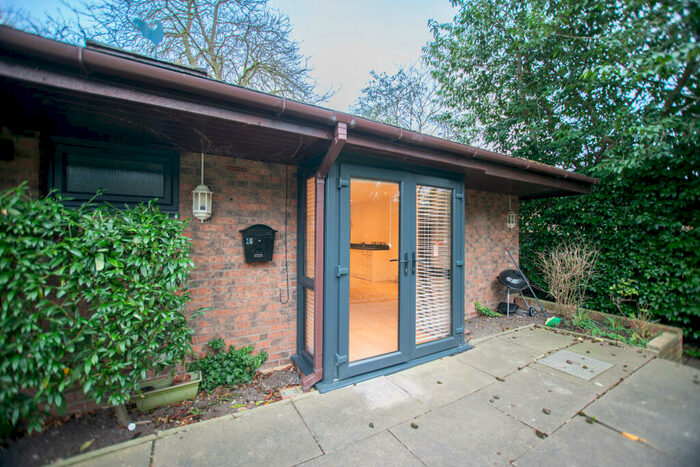 Studio To Rent In Pearson Park, Hull, East Riding Of Yorkshire, HU5