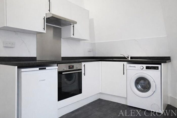 1 Bedroom Flat To Rent In Navigator Square, Archway, N19