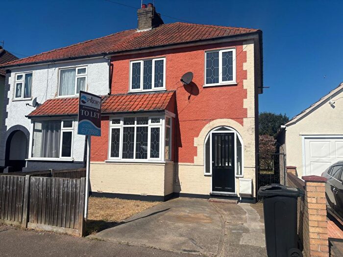 3 Bedroom Semi-detached House To Rent In Melbourne Road, Clacton-On-Sea, CO15