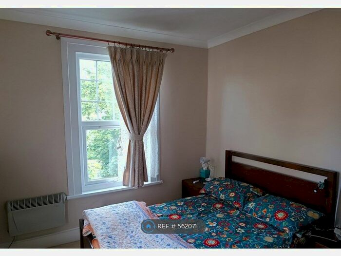 3 Bedroom Maisonette To Rent In Mcleod Road, London, SE2