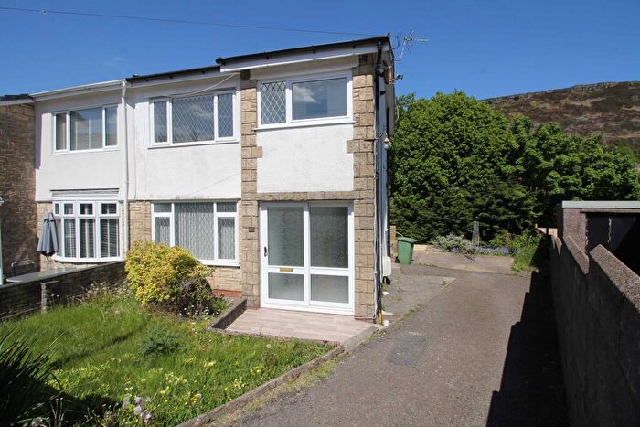3 Bedroom Semi-Detached House To Rent In Oakdale Road, Tonypandy, CF40