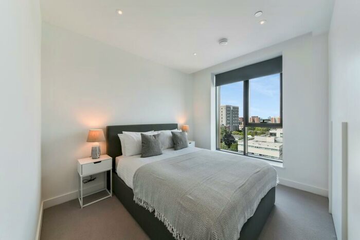 1 Bedroom Flat To Rent In Dawson Street, Hoxton, London, E2