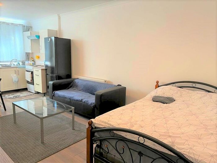 Studio To Rent In St. Marys Road, Ilford, IG1