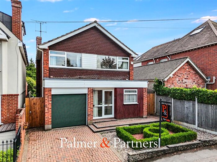 4 Bedroom Detached House For Sale In Mildmay Road, Old Moulsham, Chelmsford, Essex, CM2