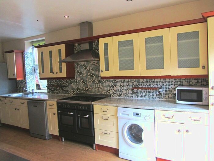 5 Bedroom Terraced House To Rent In Mauldeth Road, Bed, , Fallowfield, Manchester, M20