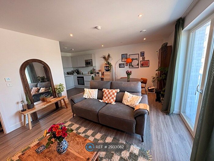 1 Bedroom Flat To Rent In Wandle Road, London, E17