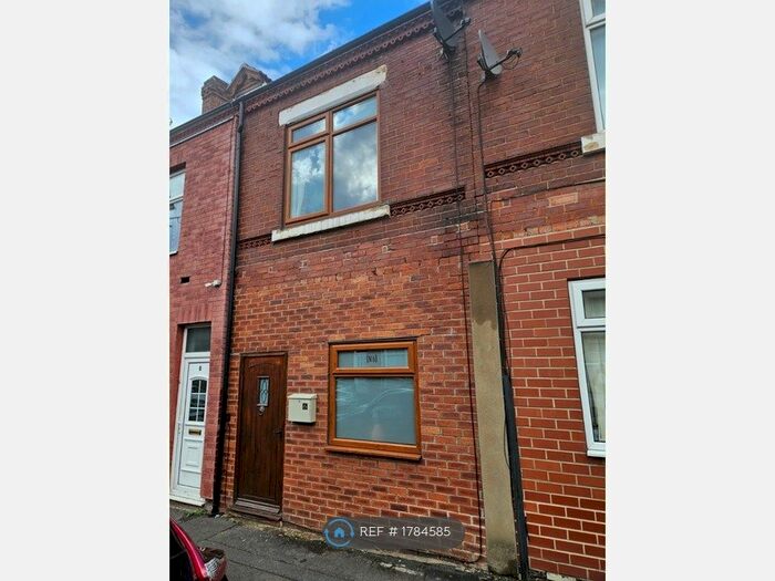 2 Bedroom Terraced House To Rent In St. Johns Road, Doncaster, DN4