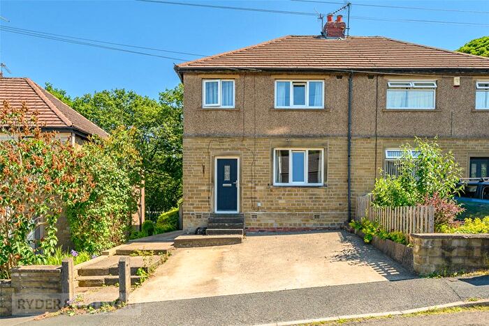 3 Bedroom Semi-Detached House For Sale In Clough Drive, Linthwaite, Huddersfield, West Yorkshire, HD7