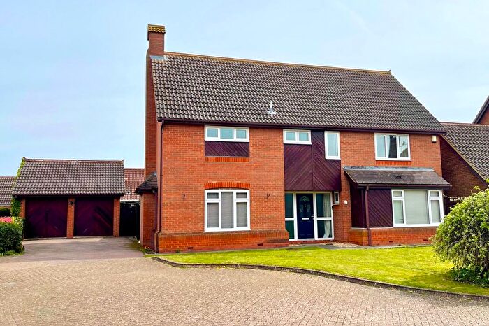 4 Bedroom Detached House For Sale In Merlin Drive, Sandy, SG19