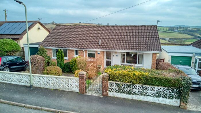 2 Bedroom Bungalow For Sale In Deans Park, South Molton, EX36
