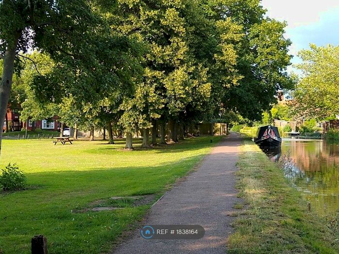 2 Bedroom Flat To Rent In The Backwater, Retford, DN22