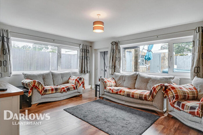 3 Bedroom Semi-Detached House For Sale In Crown Hill Drive, Llantwit Fardre, CF38