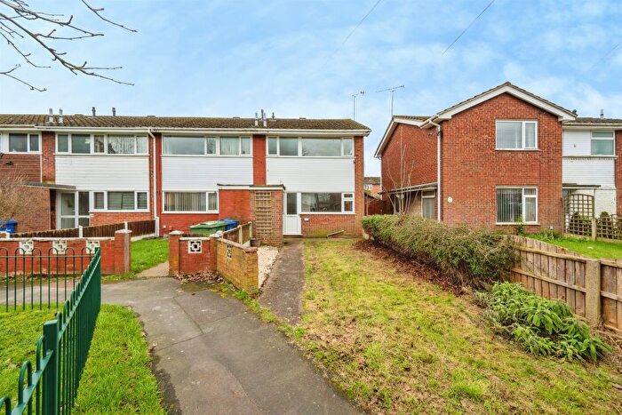 3 Bedroom End Terrace House For Sale In Bracken Way, Rugeley, WS15