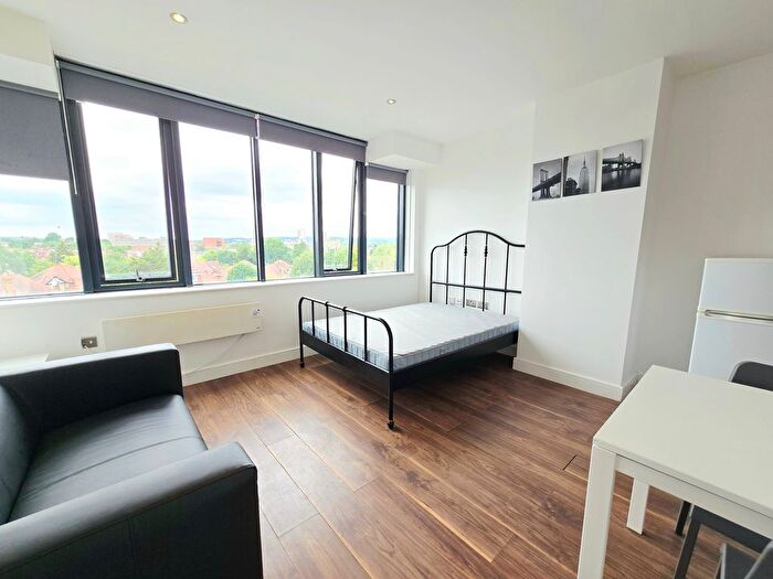 Studio To Rent In Elmgrove Road, Harrow, HA1