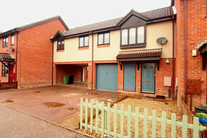 3 Bedroom Semi-Detached House To Rent In Margaret Reeve Close, Wymondham, NR18