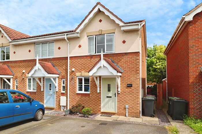 2 Bedroom Semi-Detached House To Rent In Sycamore Grove, Lincoln, LN4
