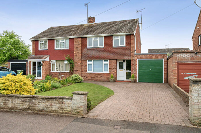 3 Bedroom Semi-Detached House For Sale In Digby Drive, Tewkesbury, Gloucestershire, GL20