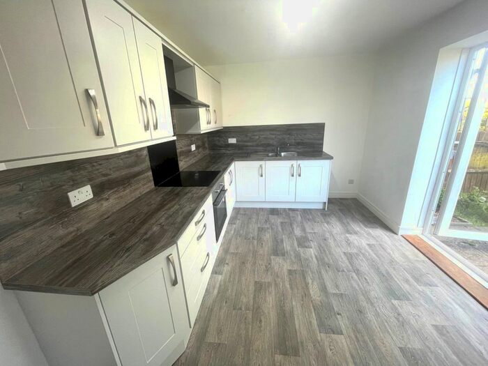 3 Bedroom Semi-Detached House To Rent In Whinmoor Road, High Green, Sheffield, S35