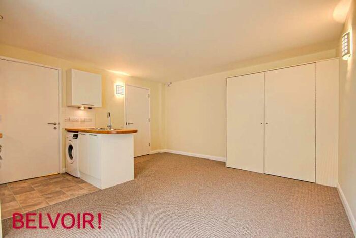 1 Bedroom Studio Flat To Rent In Aldate Street City Centre, Gloucester, GL1