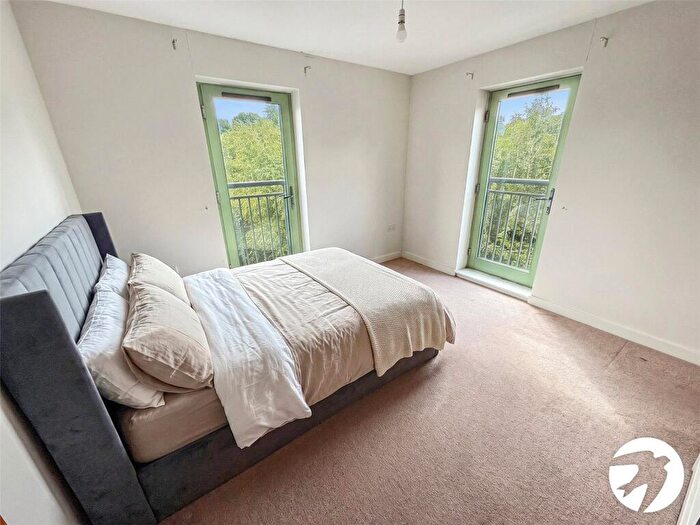 2 Bedroom Flat To Rent In Esparto Way, South Darenth, Dartford, Kent, DA4