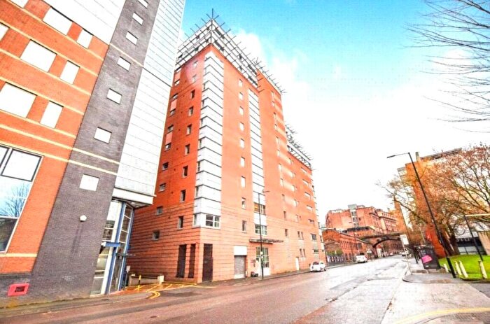 2 Bedroom Apartment To Rent In Montana House, Princess Street, Manchester City Centre, Greater Manchester, M1